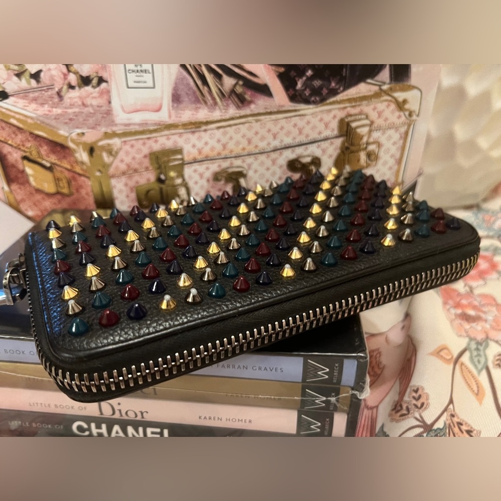 CHRISTIAN LOUBOUTIN Panettone wallet EMPIRE SPIKES in black/multi - Picture 2 of 11